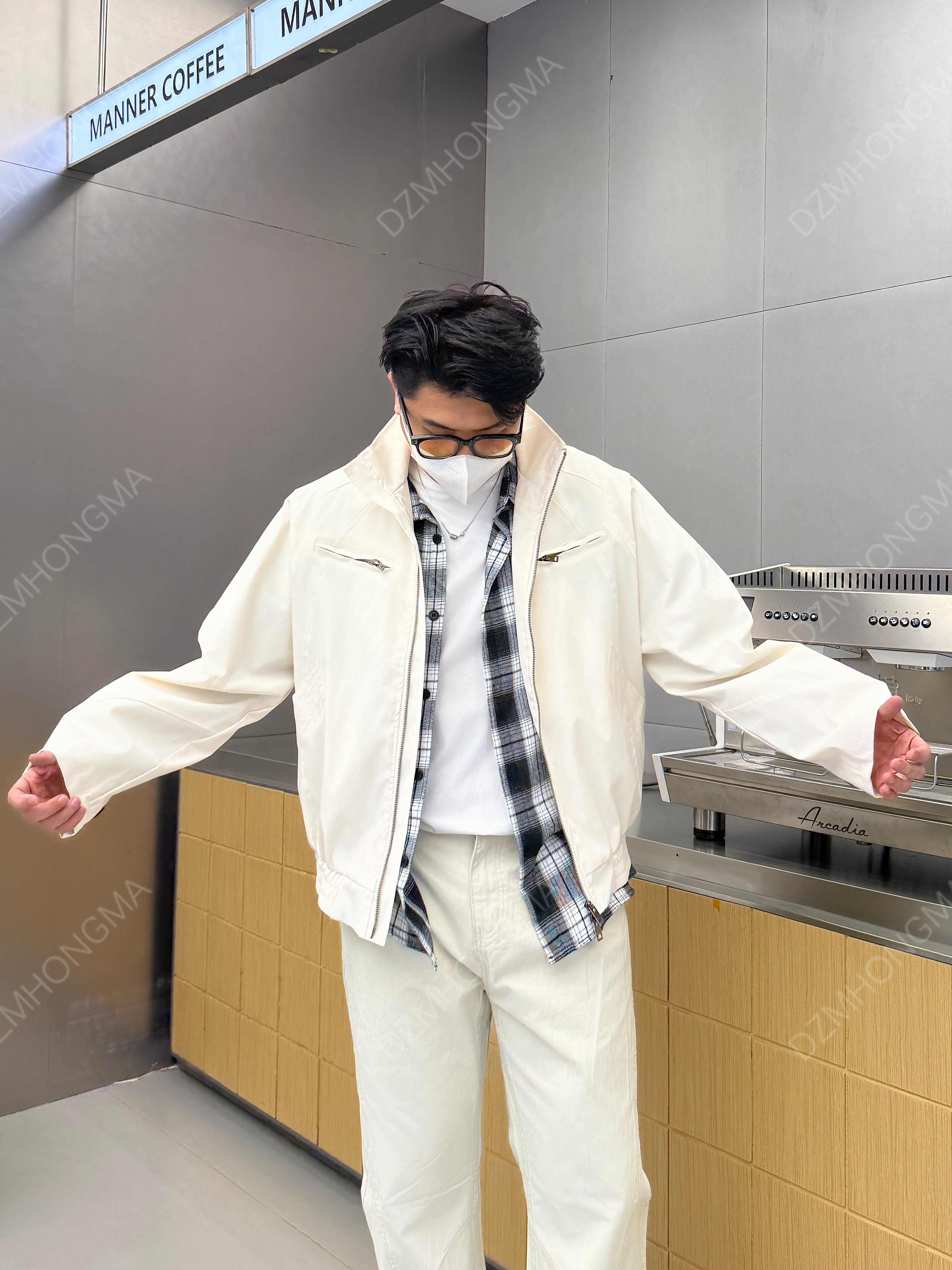 Outer Jacket W528W16