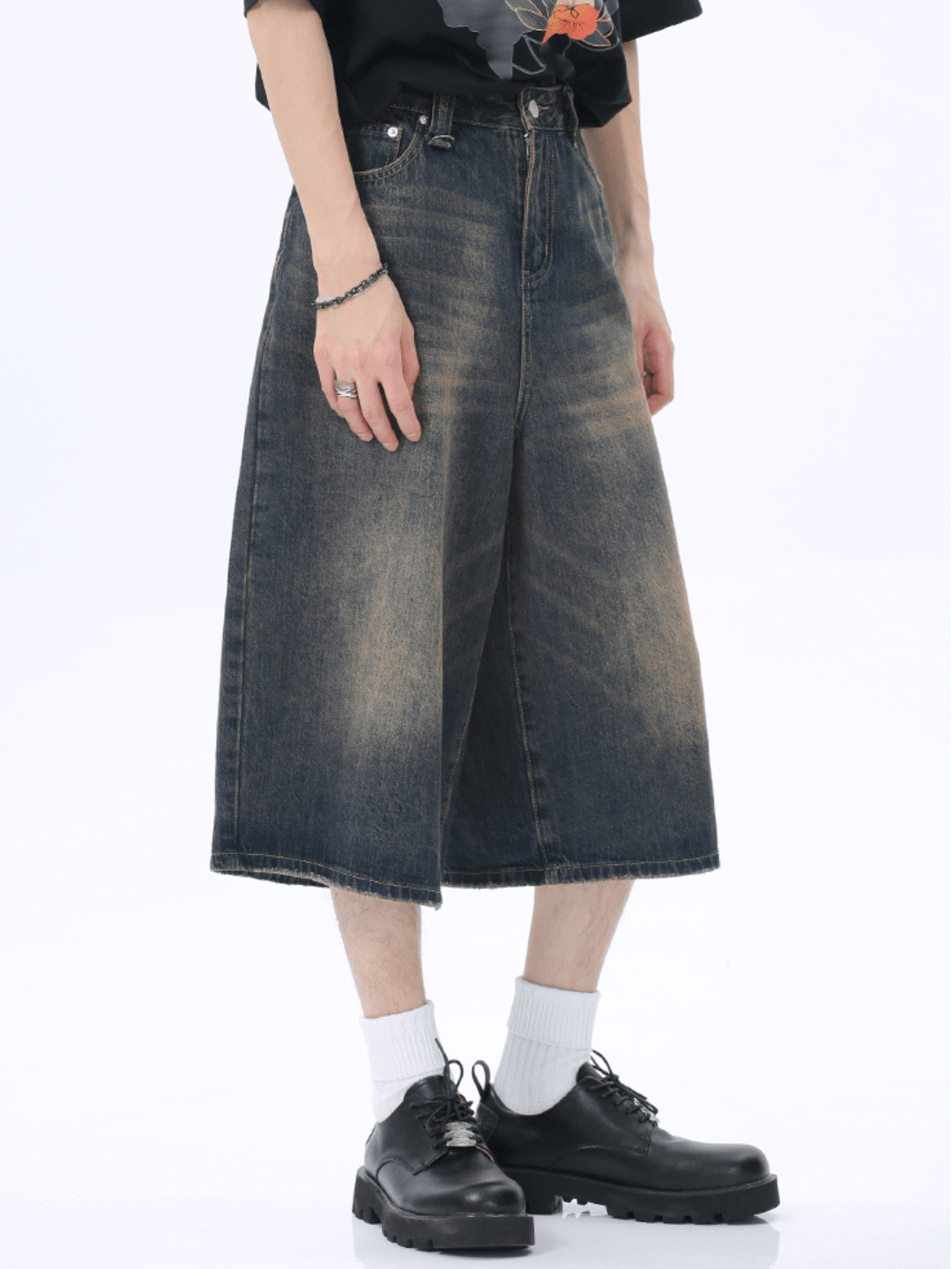 워싱 처리된 스트레이트 데님 팬츠 반바지 st1626