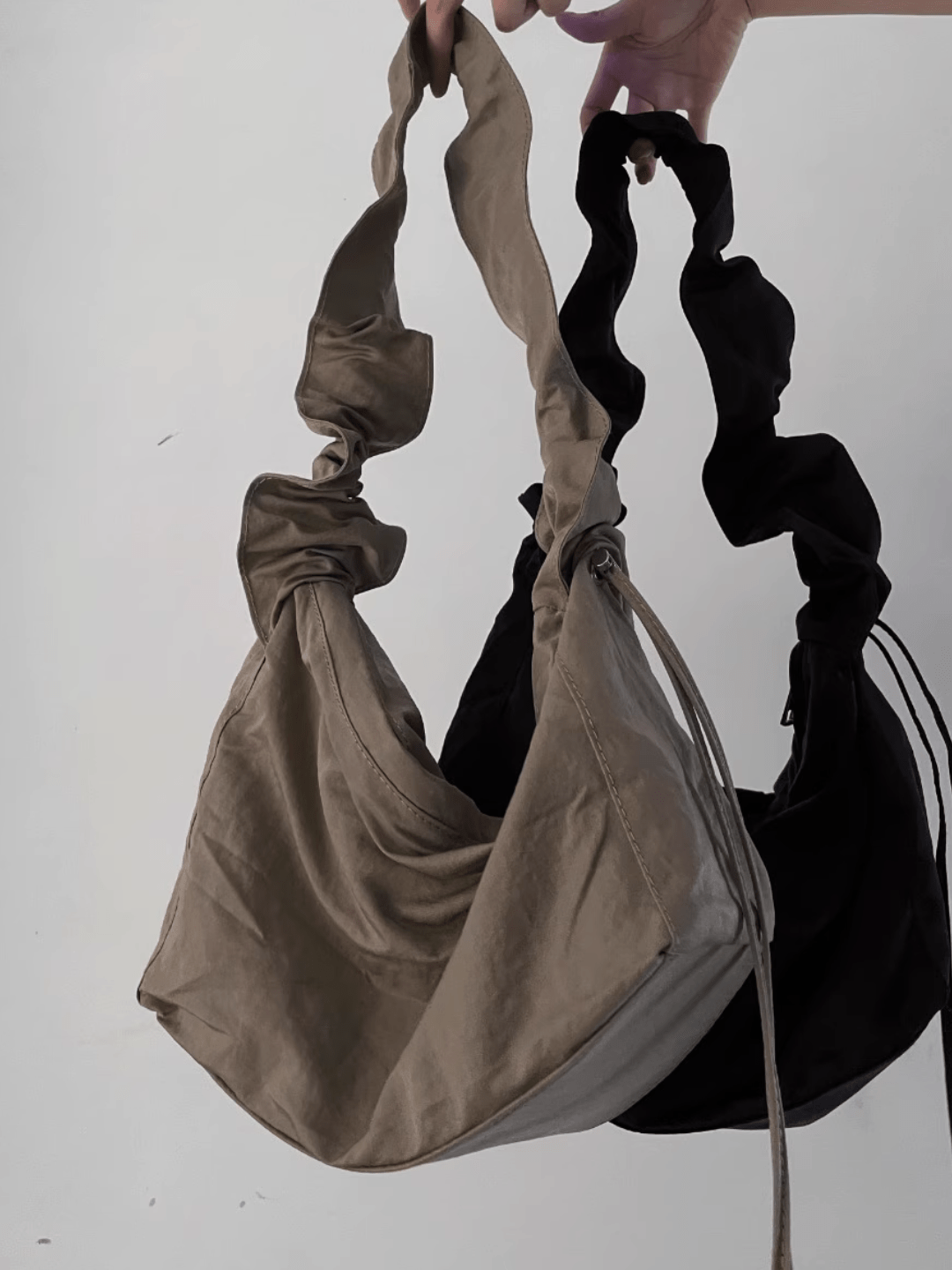 디자인 드로스트링 듀얼 유즈 숄더 크로스바디 백 st1637