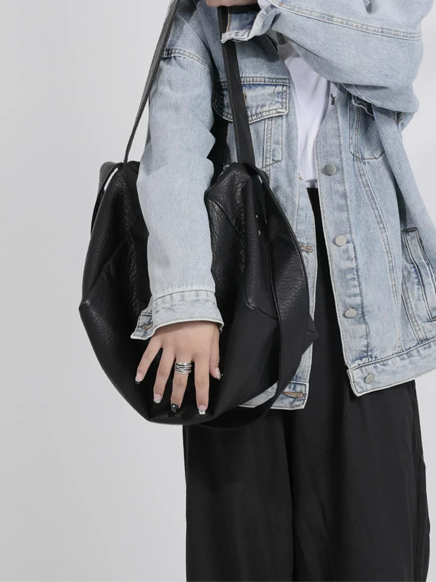 Umhängetasche aus weichem Leder ST552