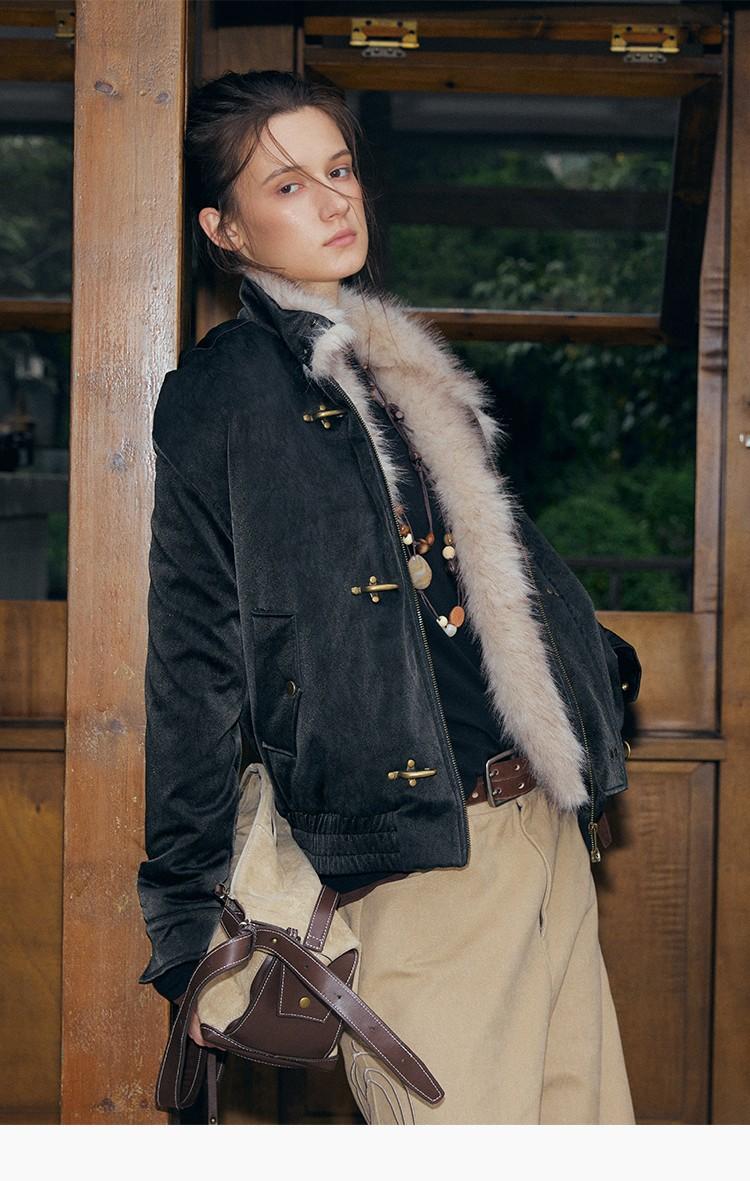 OVERSIZED BEIGE FAUX LEATHER BOMBER JACKET WITH FUR TRIM EHW5027