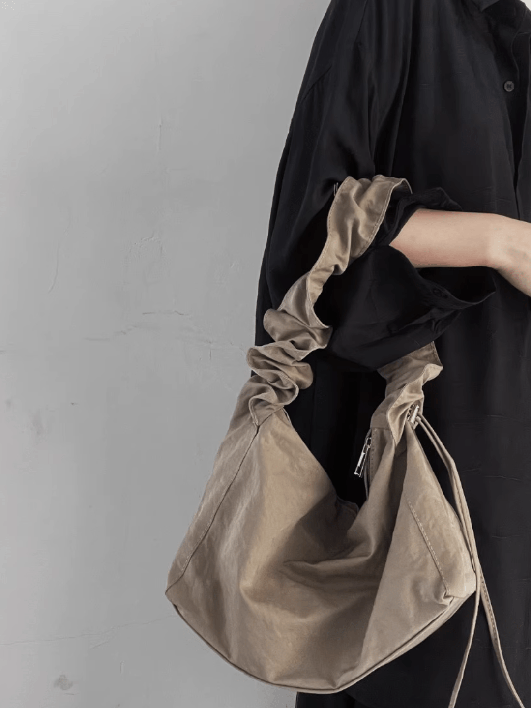 디자인 드로스트링 듀얼 유즈 숄더 크로스바디 백 st1637