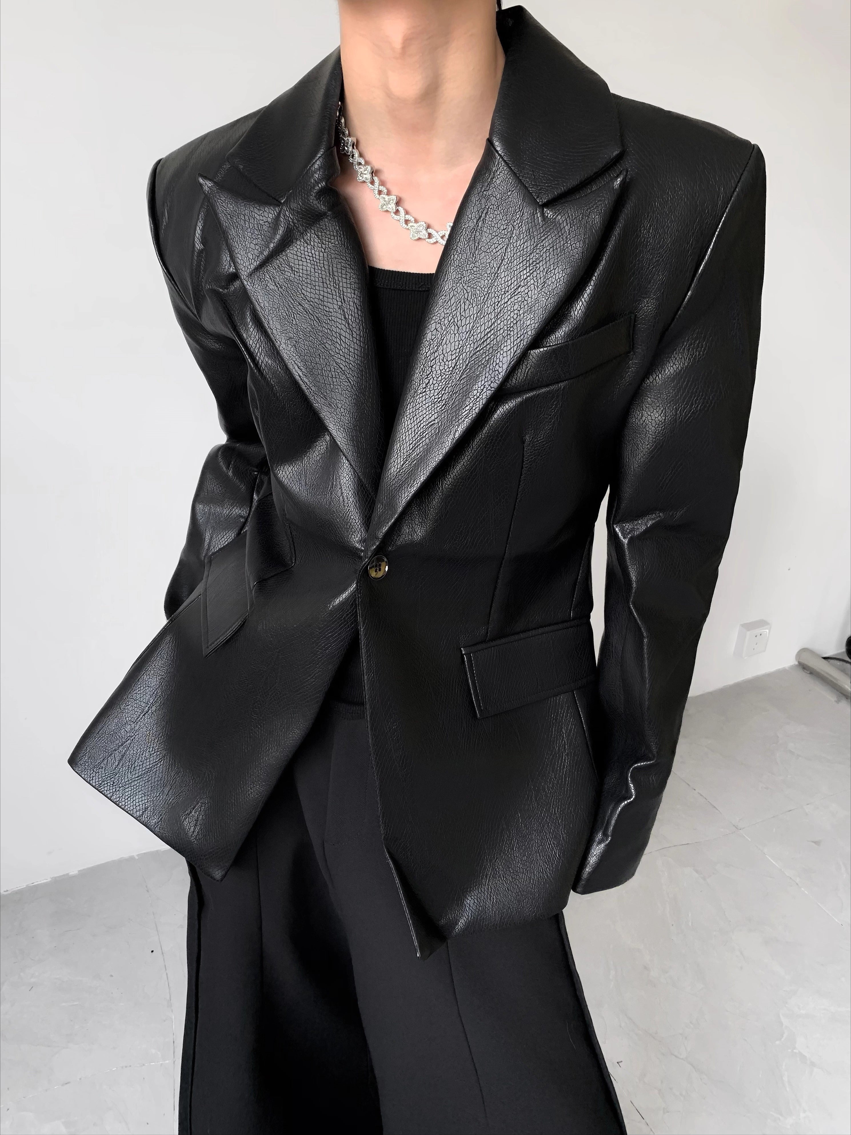 Light luxury suit version design shoulder padded leather jacket men's autumn advanced sense ruffian handsome waist suit