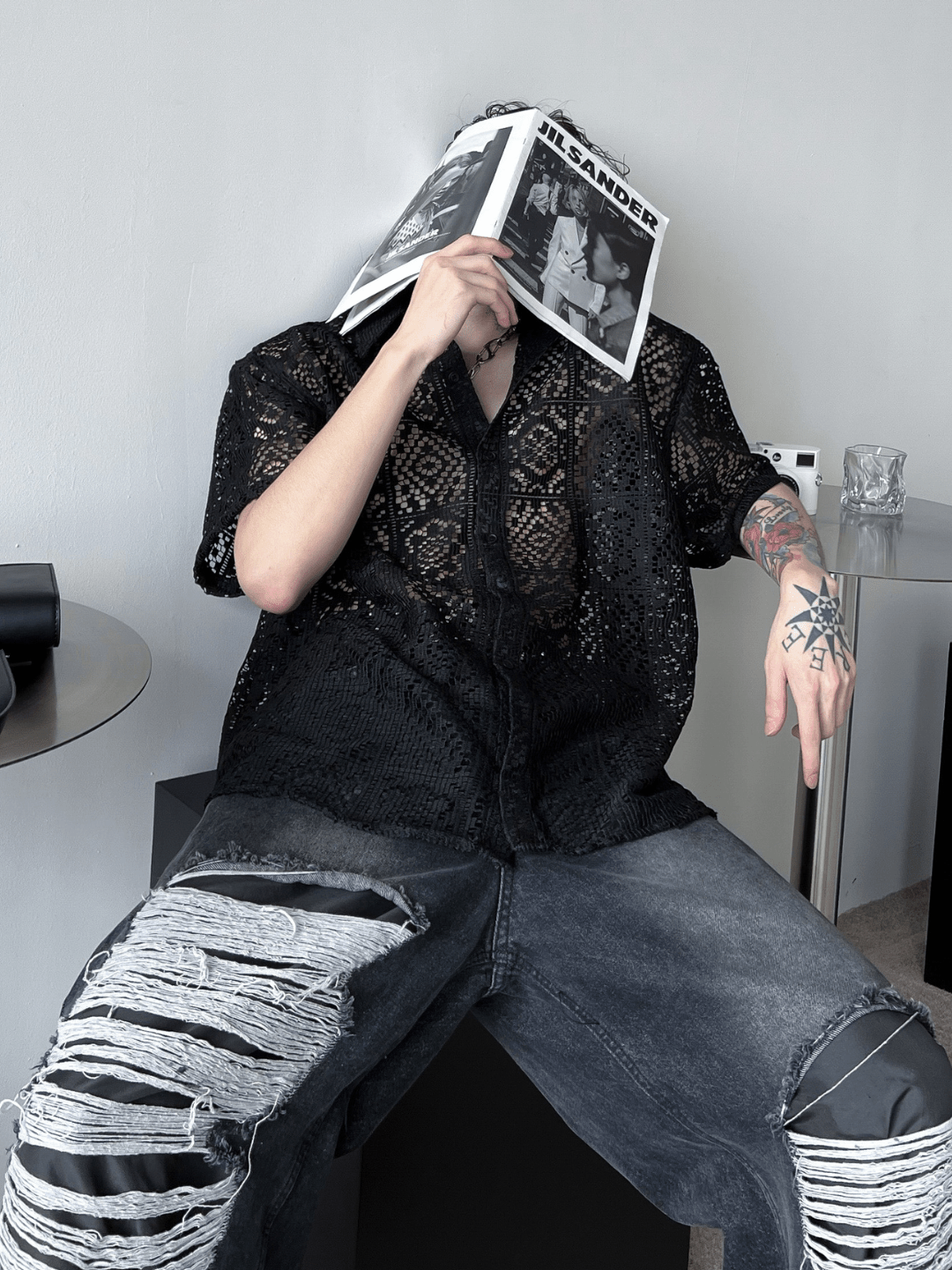 속이 비어있는 디자인 감각의 루즈핏 셔츠 st1791