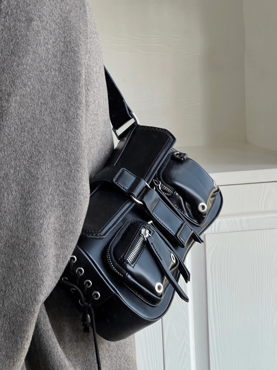 새로운 바이커 스타일 숄더백 st2240