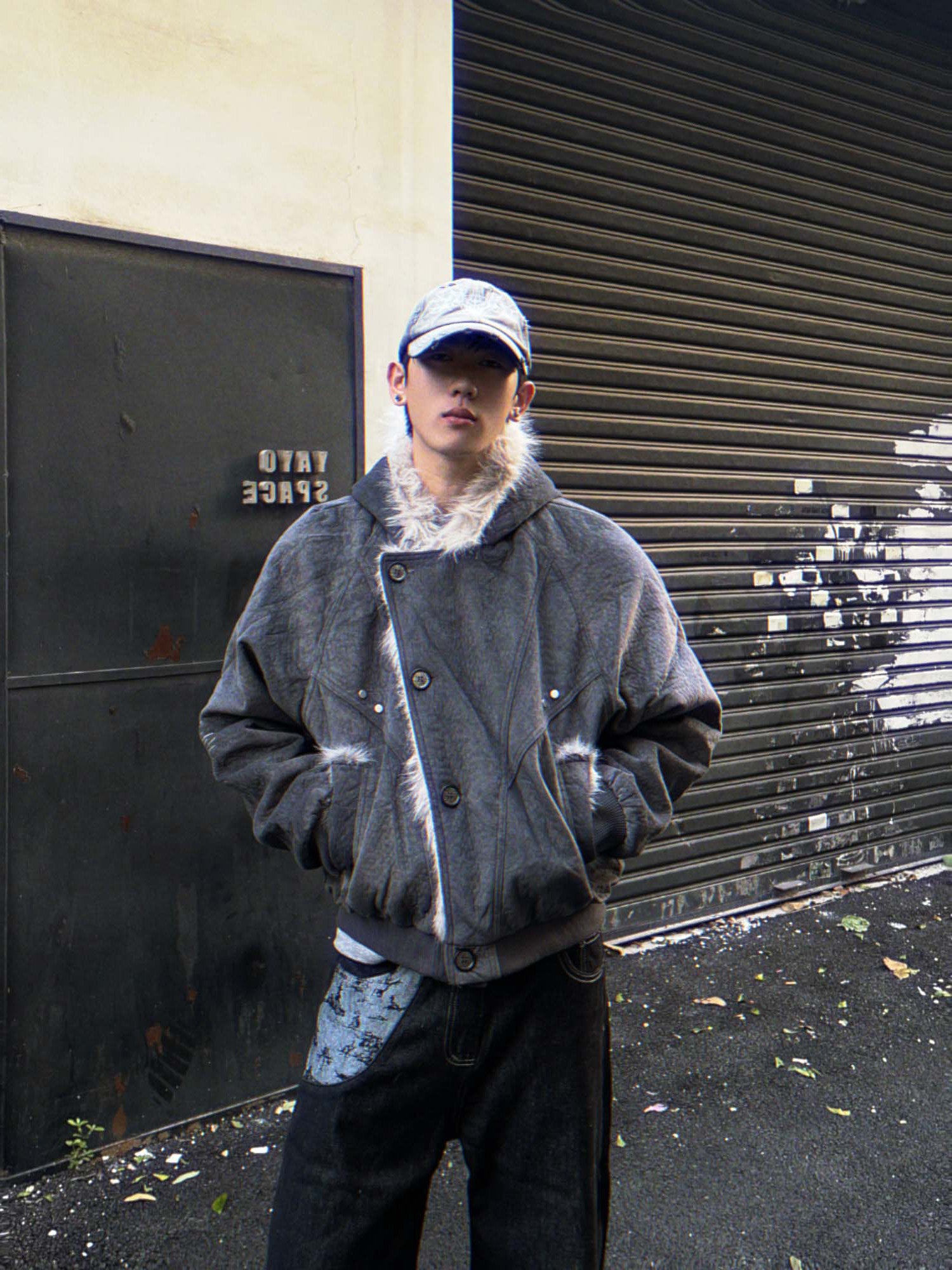 FAUX SHEARLING HOODED JACKET-FUZZY COLLAR&CONTRAST DETAILS, OVERSIZED WARM OUTWEAR EHW5018