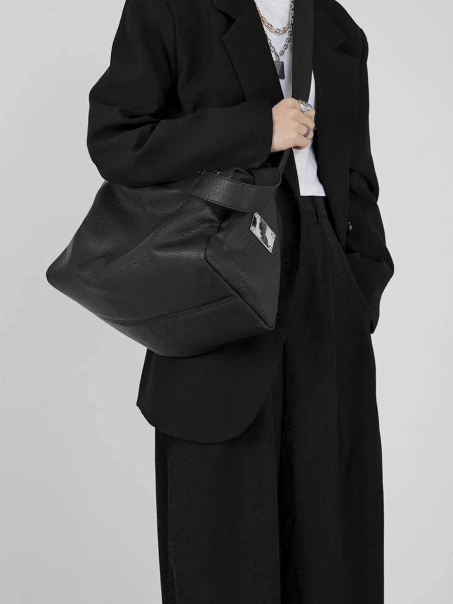 Umhängetasche aus weichem Leder ST552