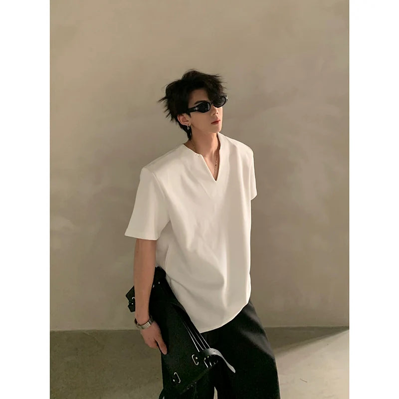 여름 고급 브이넥 금속 장식 어깨 패드 반팔 티셔츠, 남성용 멋쟁이 루즈핏 반팔 상의