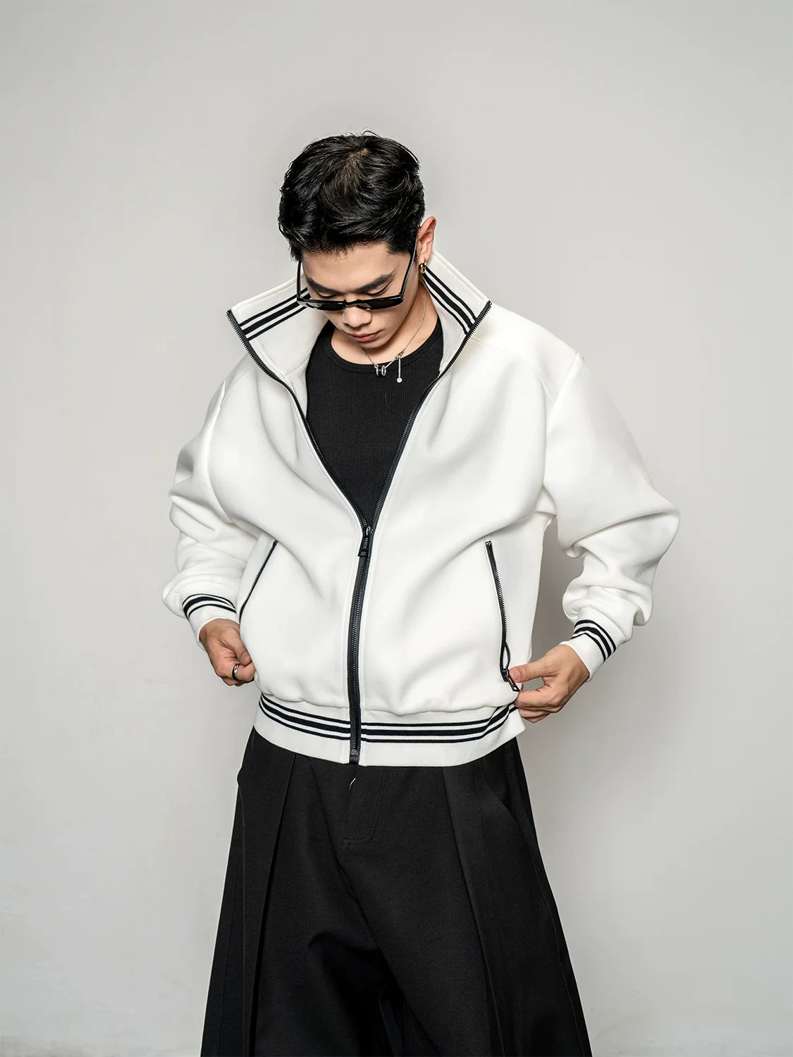 오리지널 디자인의 에어 레이어, 대비되는 색상의 터틀넥 반팔 재킷, 남성용 가을 아메리칸 스타일 와이드 루즈핏 상의