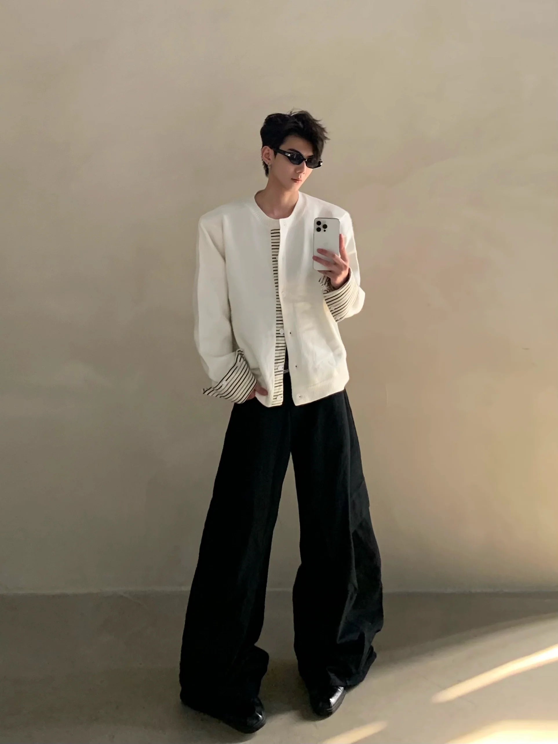 가을/겨울 레이어드 스타일의 투피스 스트라이프 스플라이싱 니트 스웨터, 남성용 고급 가디건 재킷 트렌드