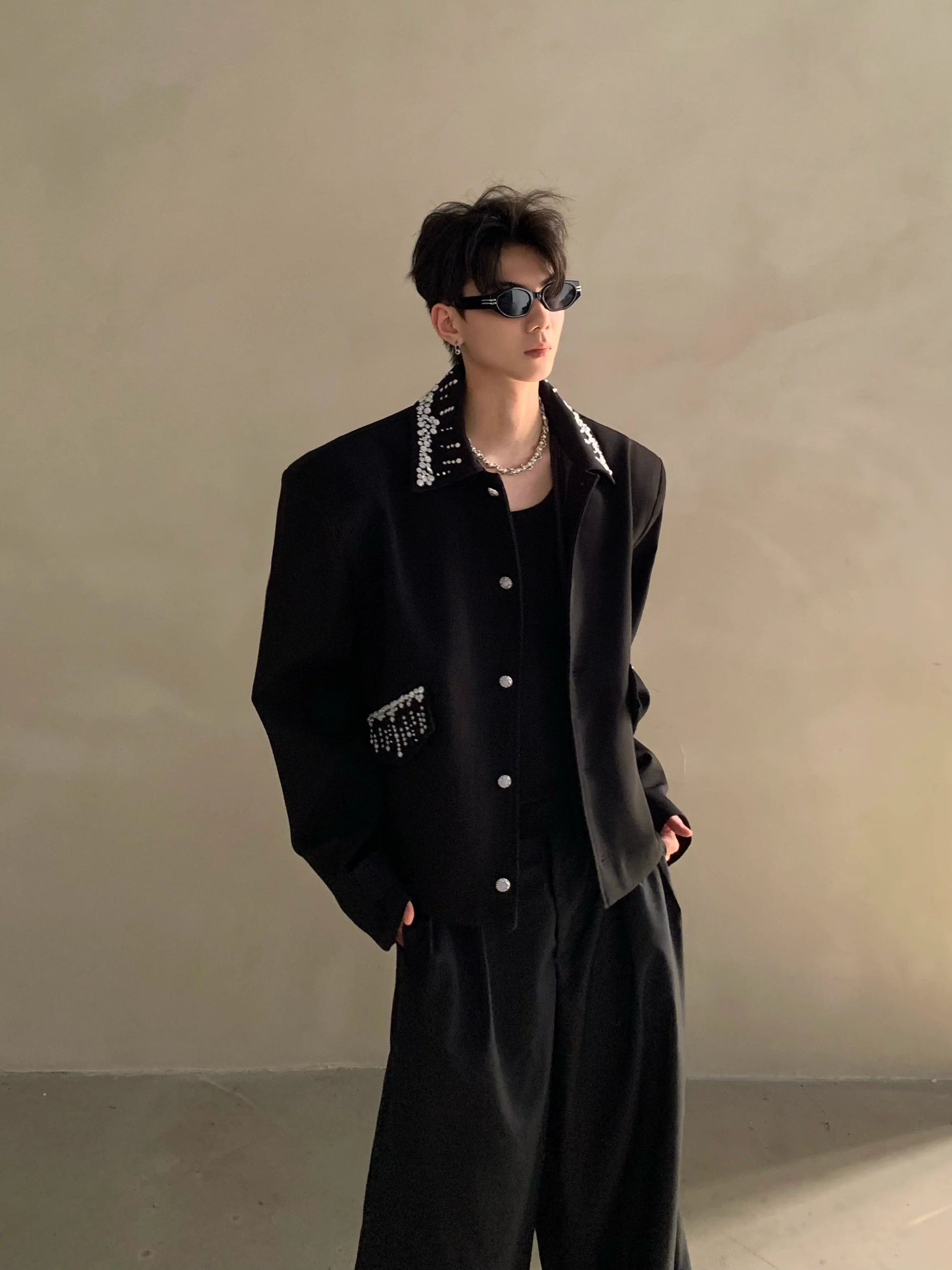 니치 하이엔드 라이트 럭셔리 여피 핸드메이드 스팽글 숄더 패드 숏 재킷 남성용 러피안 핸섬 코트 트렌드