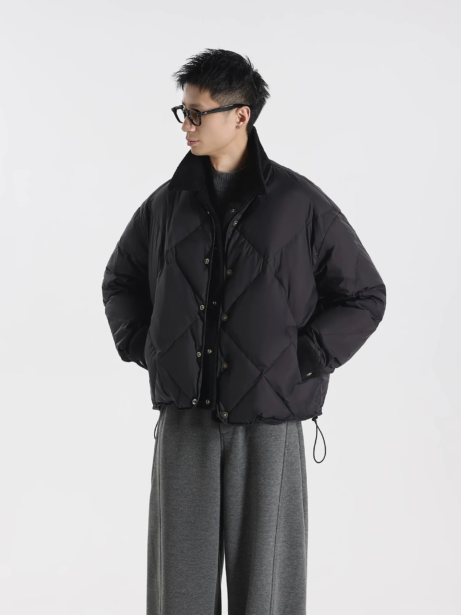 90% 흰색 오리털 양이온 혼방 울 소재를 겹겹이 쌓아 만든 인조 다운 재킷