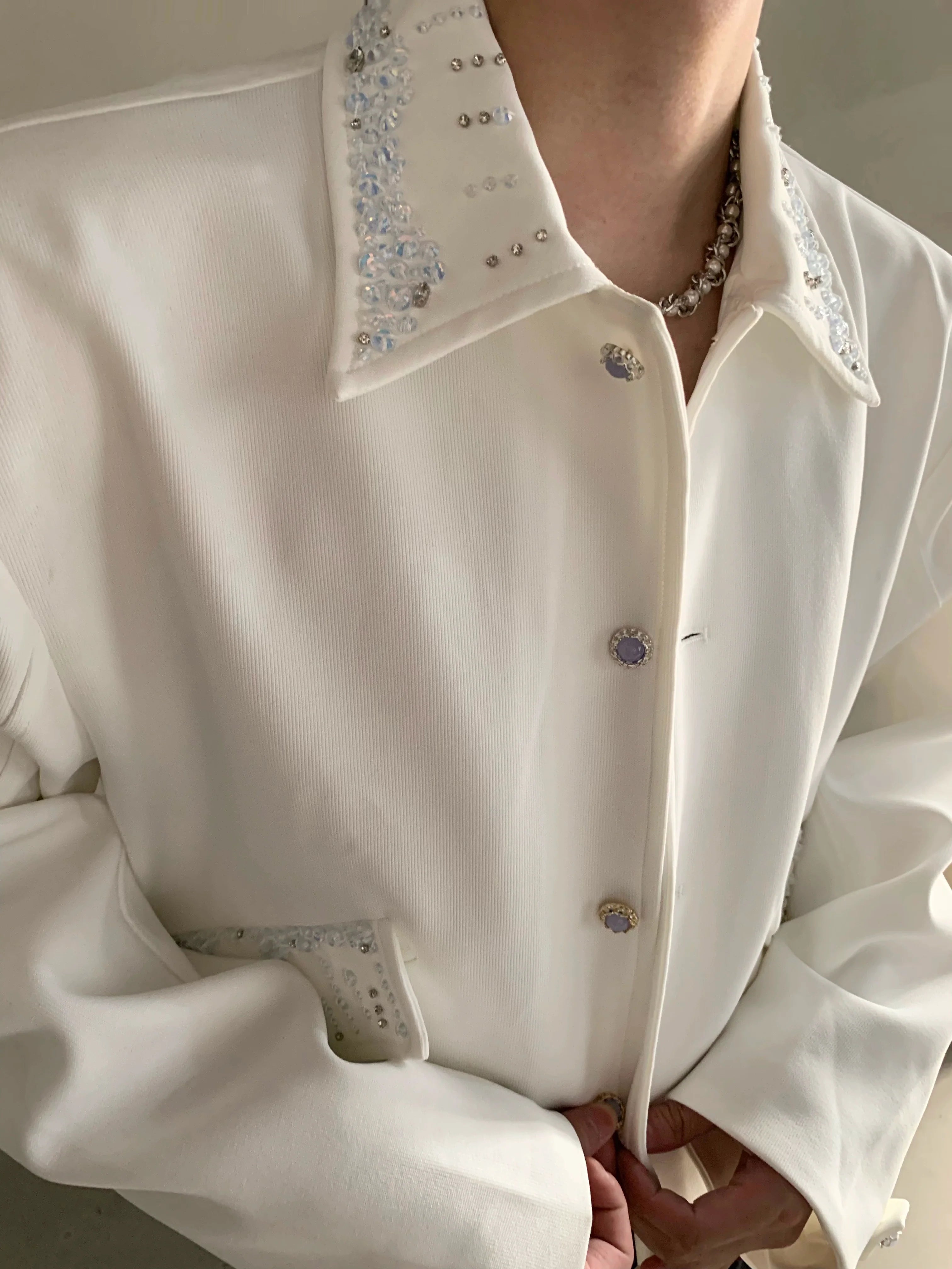 니치 하이엔드 라이트 럭셔리 여피 핸드메이드 스팽글 숄더 패드 숏 재킷 남성용 러피안 핸섬 코트 트렌드