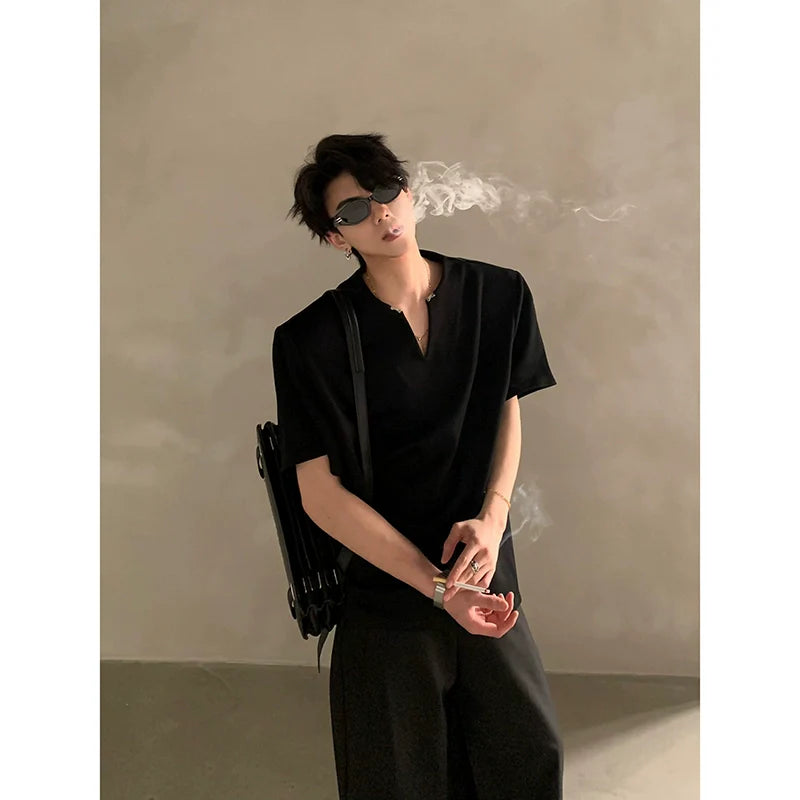 여름 고급 브이넥 금속 장식 어깨 패드 반팔 티셔츠, 남성용 멋쟁이 루즈핏 반팔 상의