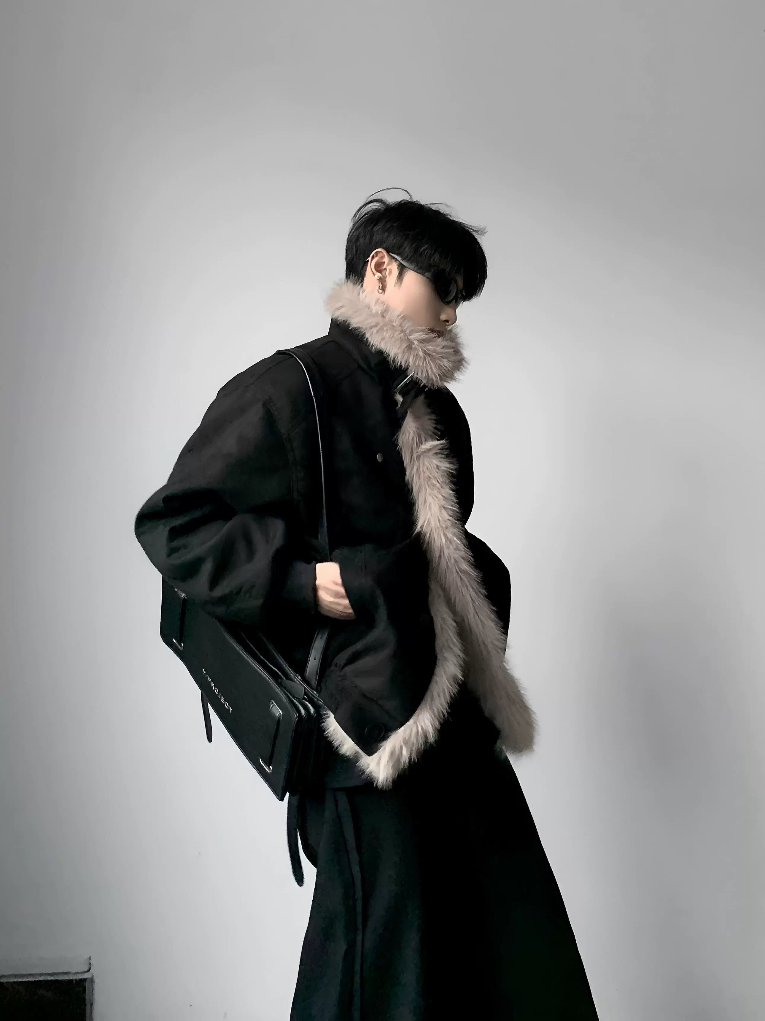 고급 대형 퍼 칼라 클린핏 시트 마운틴 카빙 재킷 남성용 겨울 벨벳 반팔 재킷 면 소재 의류