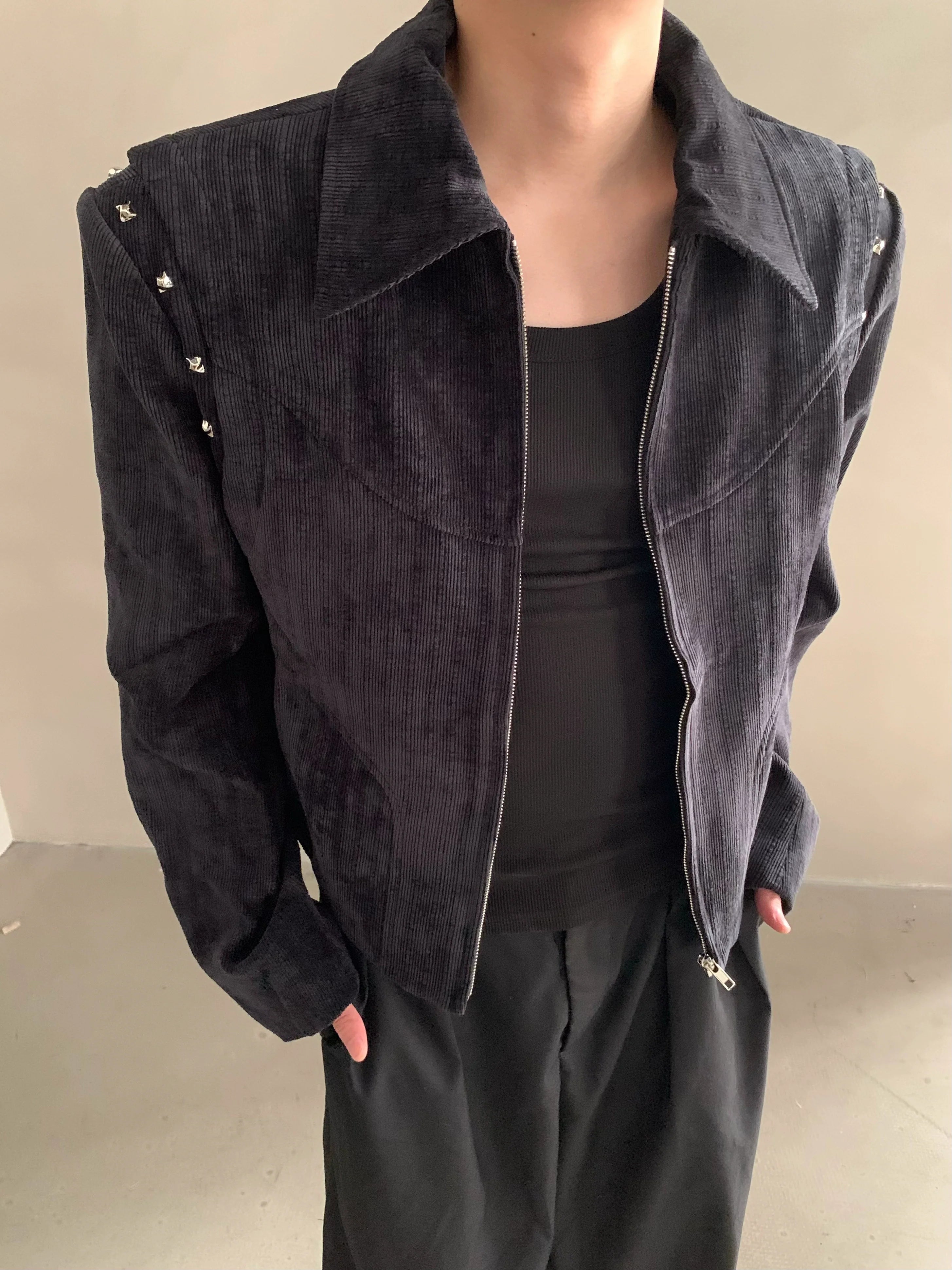 Light luxury high-end metal rivet design short shoulder padded jacket men's winter jacket top tide