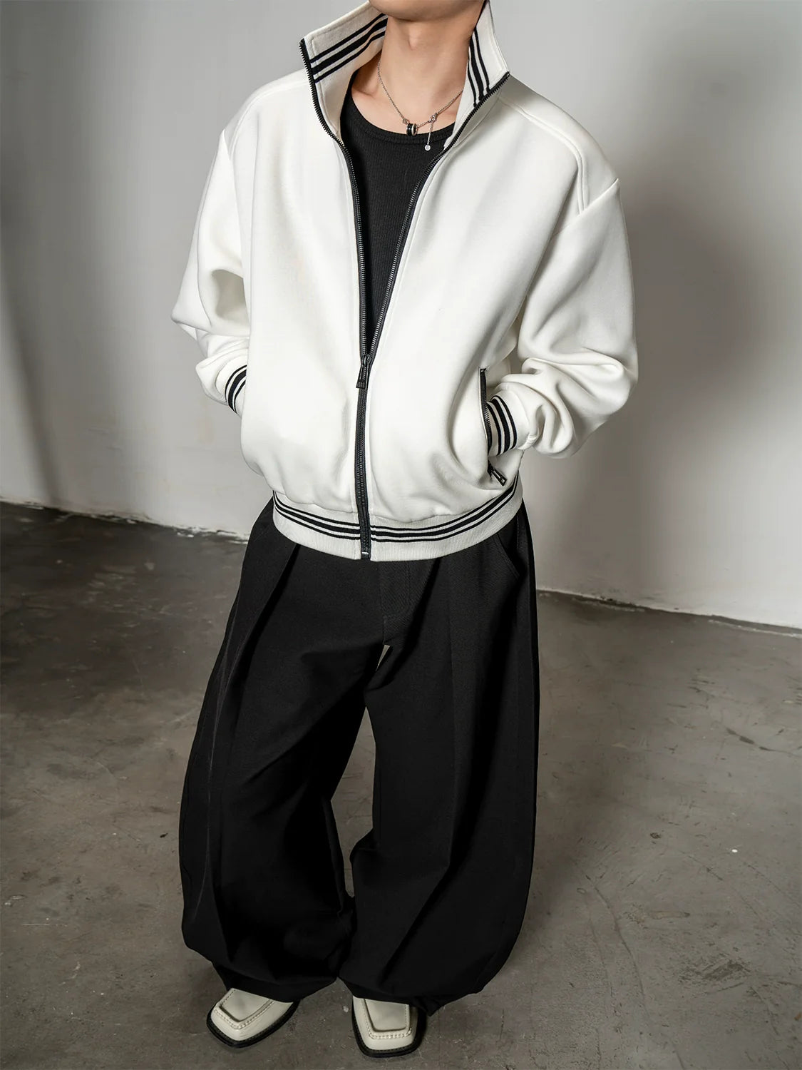 오리지널 디자인의 에어 레이어, 대비되는 색상의 터틀넥 반팔 재킷, 남성용 가을 아메리칸 스타일 와이드 루즈핏 상의