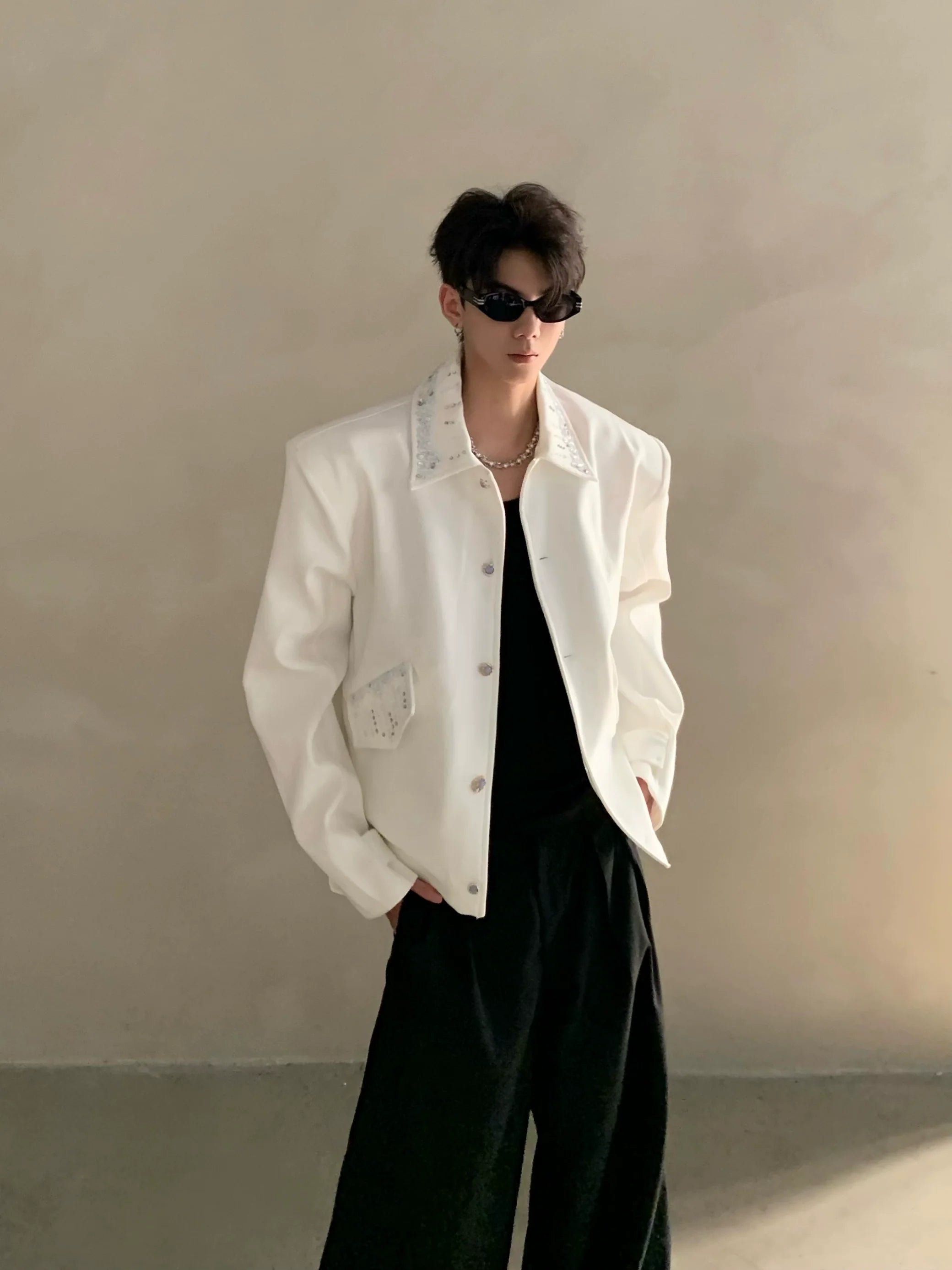 니치 하이엔드 라이트 럭셔리 여피 핸드메이드 스팽글 숄더 패드 숏 재킷 남성용 러피안 핸섬 코트 트렌드