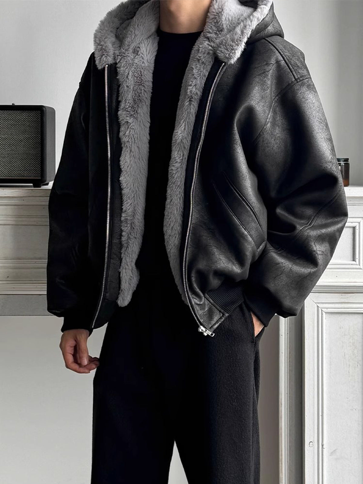 VINTAGE-INSPIRED BLACK LEATHER BOMER | SHERPA-LINED COLLAR & OVERSIZED FIT EHW5014