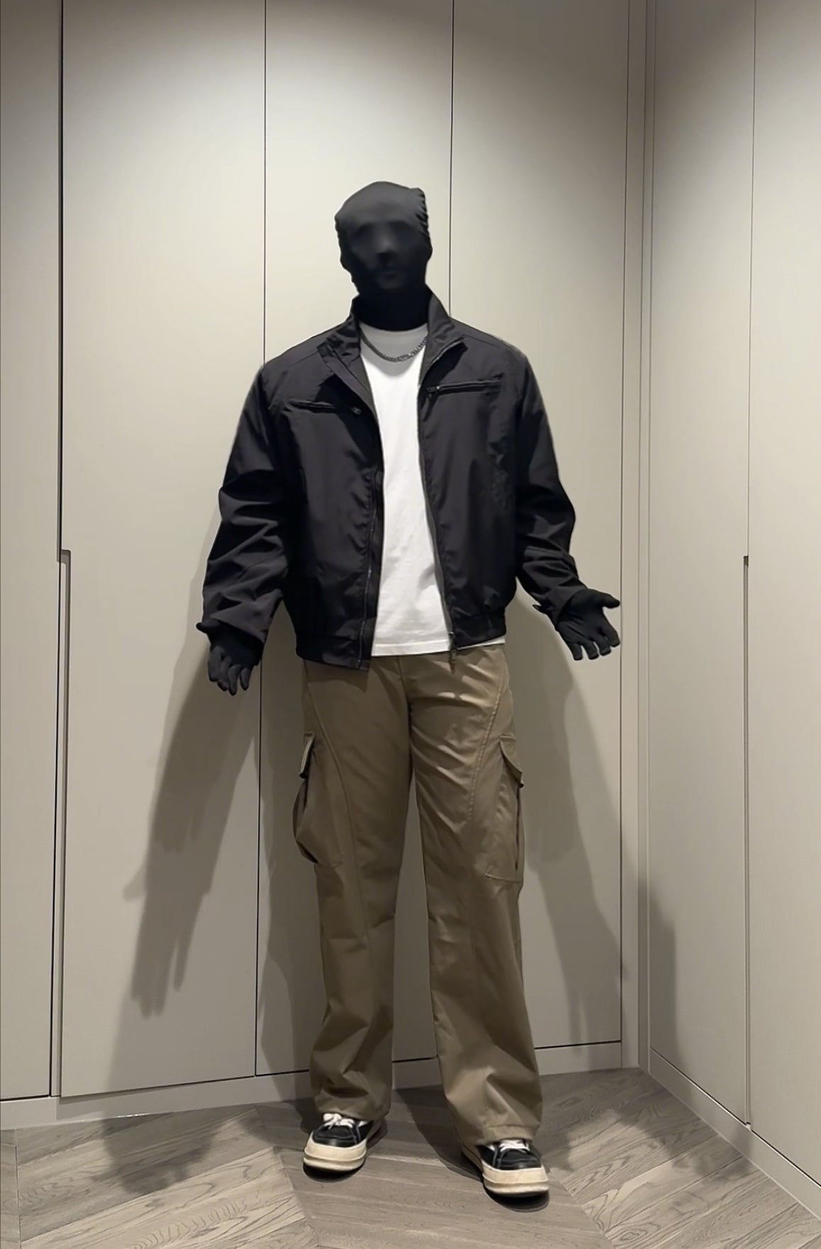Outer Jacket W528W16