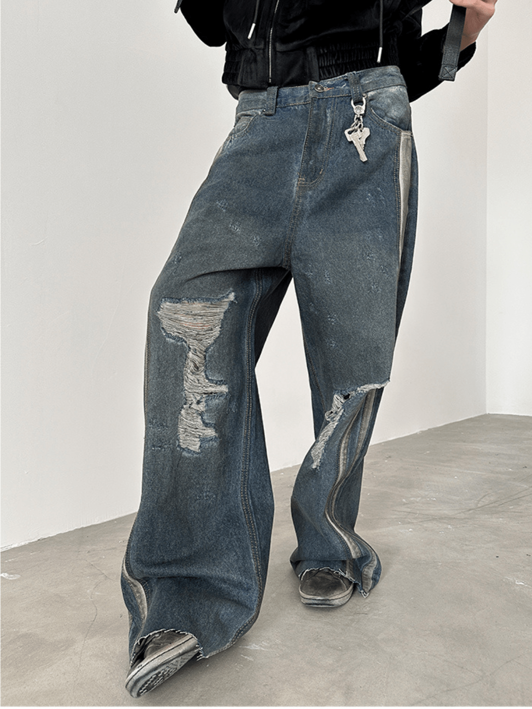 [GENESISBOY] 워싱 처리된 찢어진 청바지 st1981