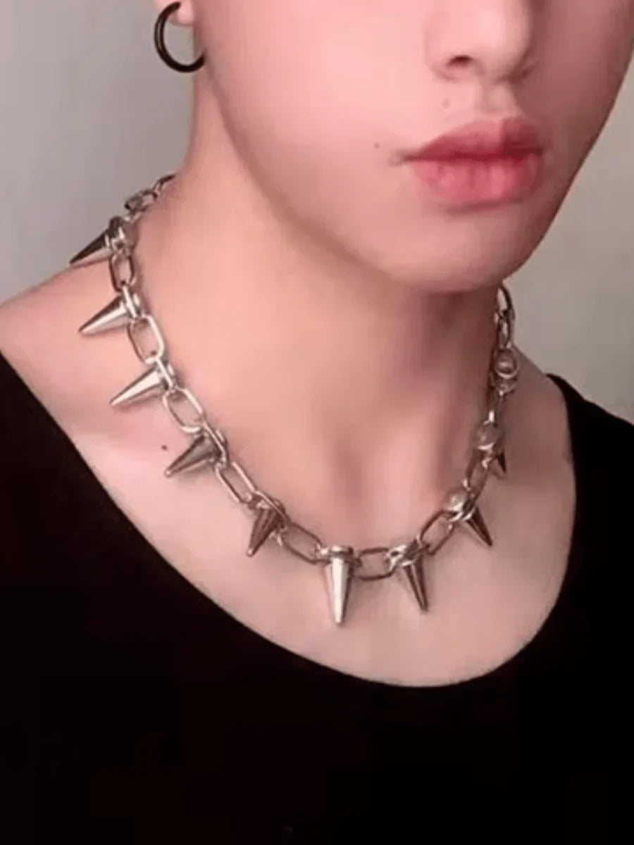 리벳 다크 불렛 목걸이 ST525