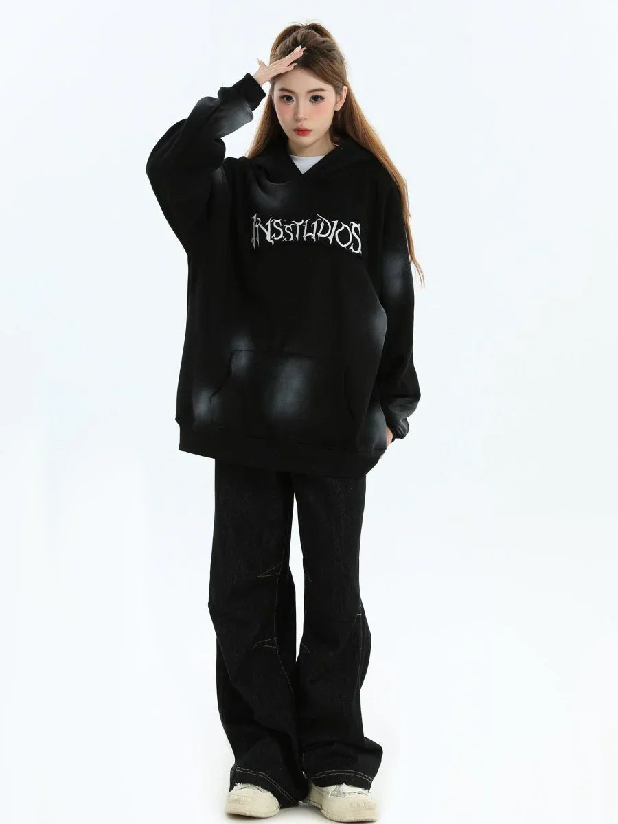 [INSstudios] 스프레이 페인트 로고 루즈 후드티 ST1199 