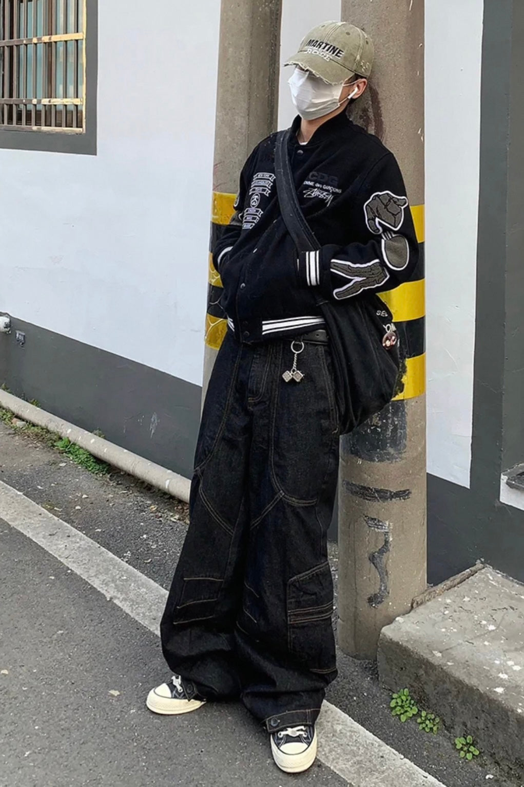 [플랫룸] 인더스트리얼 커브드 컷 셀비지 데님 배기 팬츠 ST2052 