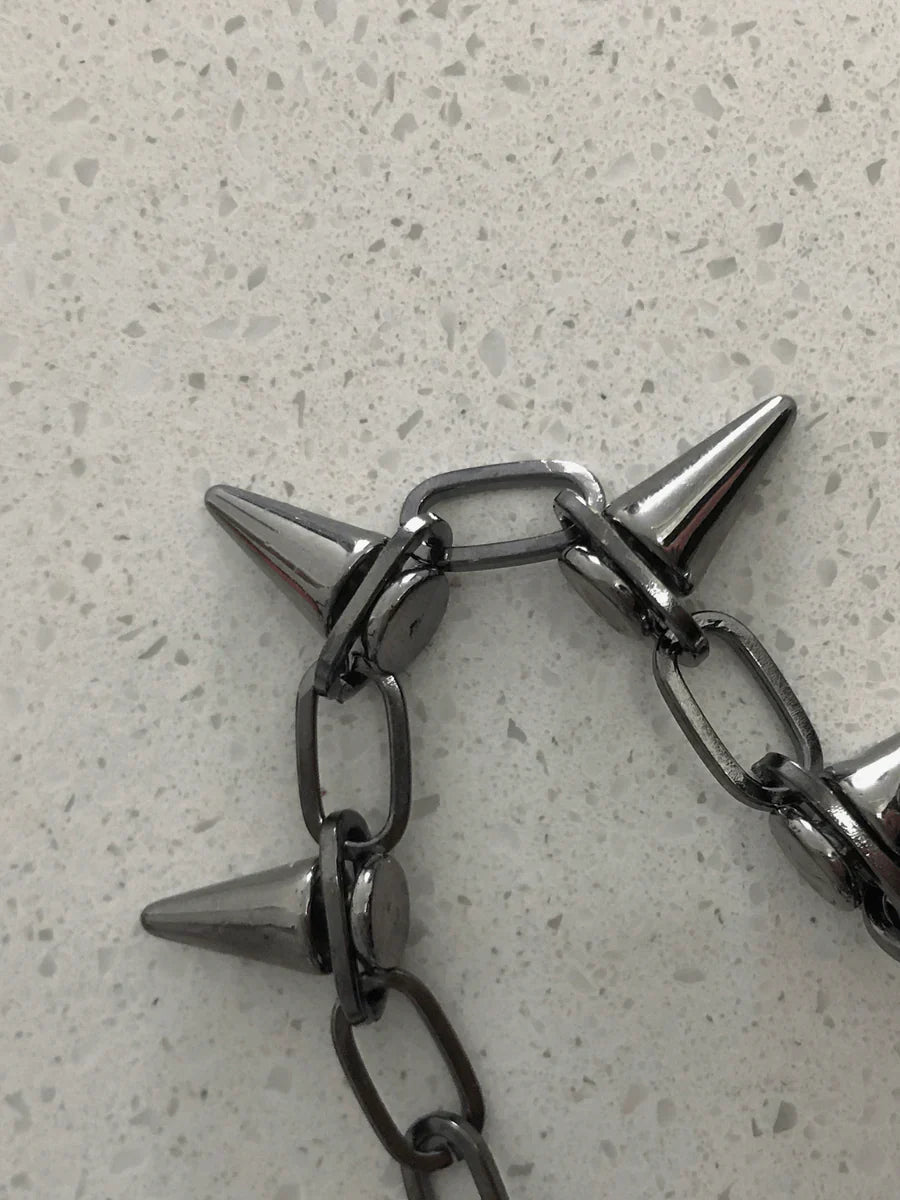 리벳 다크 불렛 목걸이 ST525