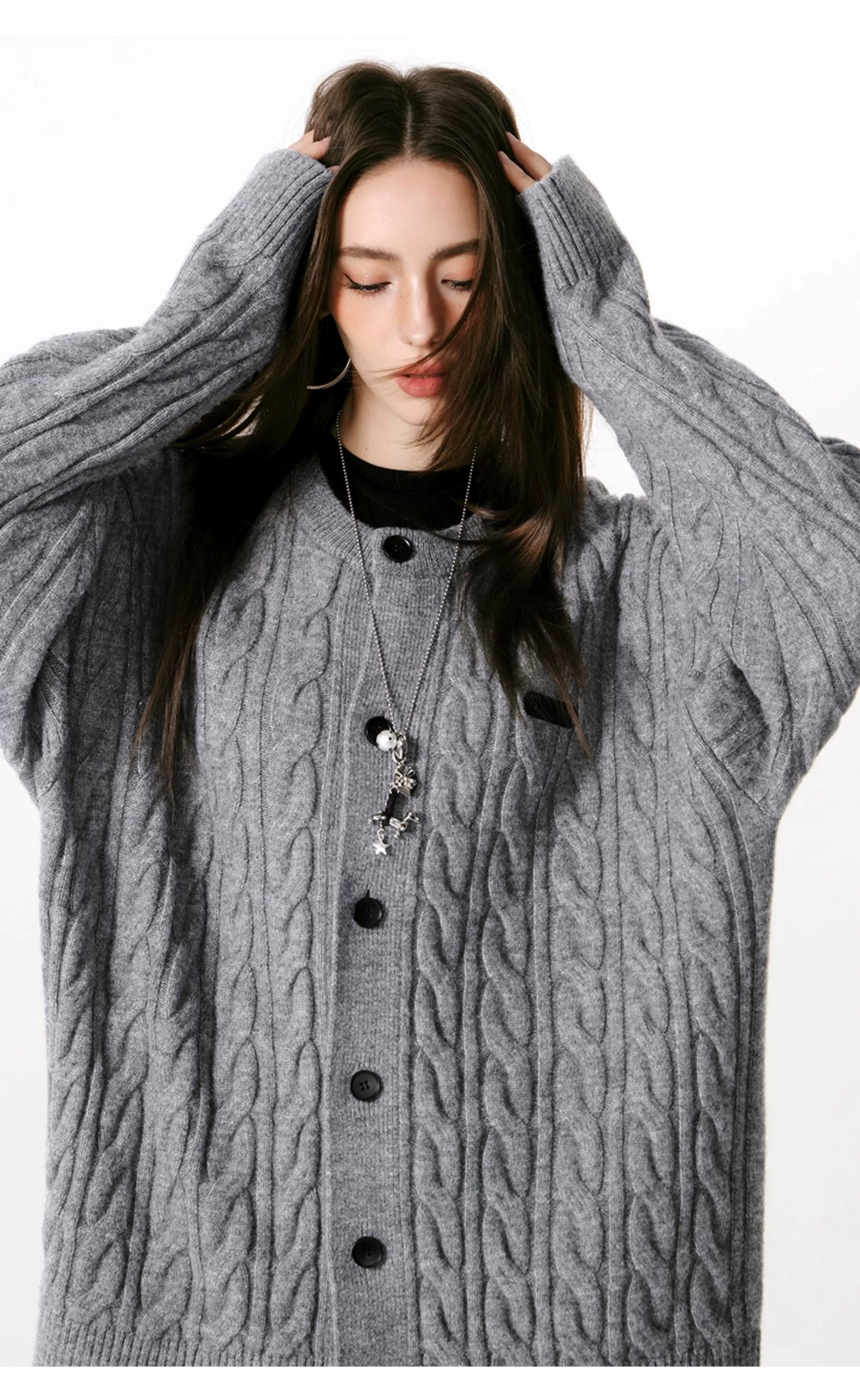 바람에 두툼하게 꼬인 게으른 스웨터 SIN0999 