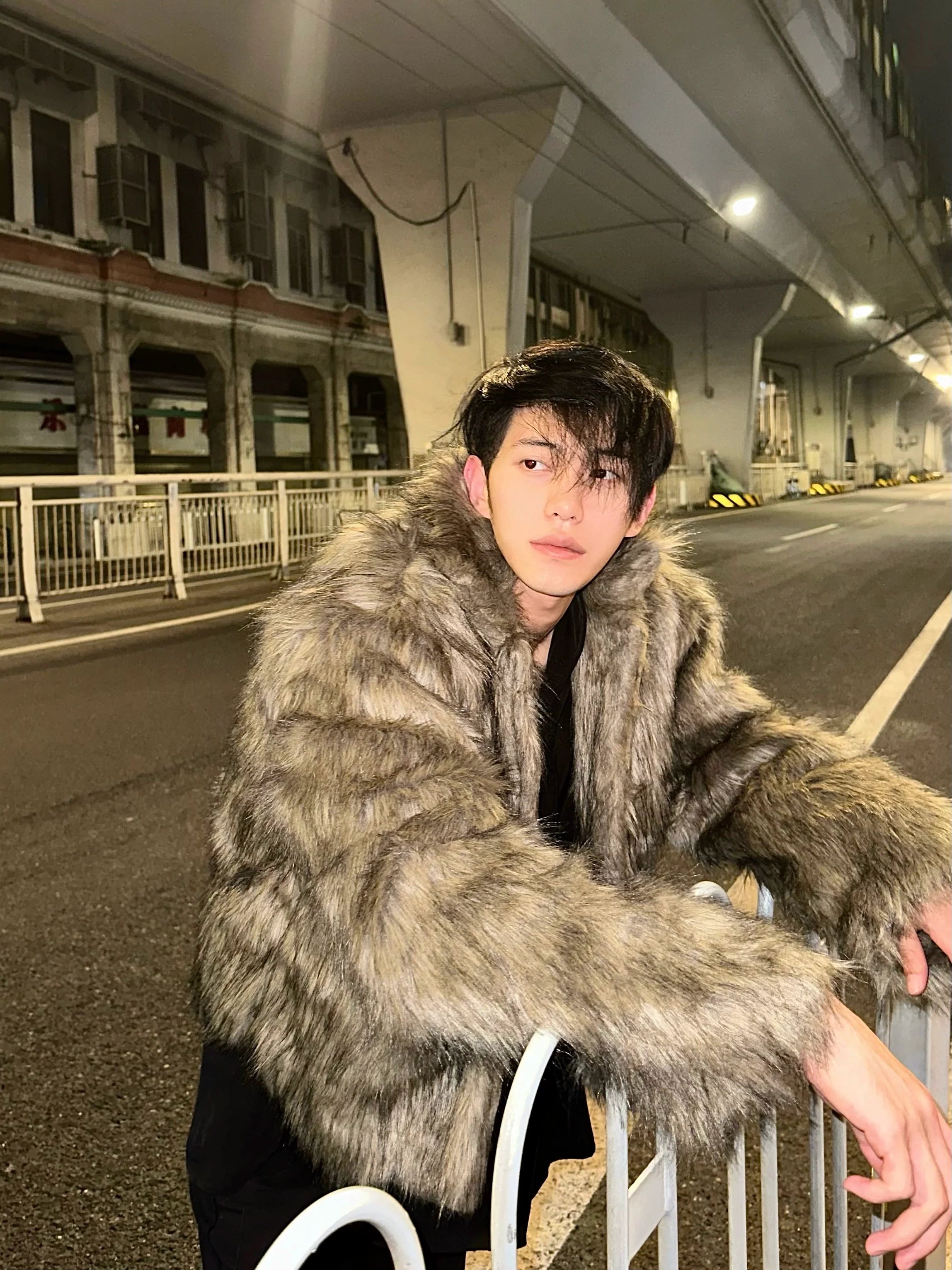 Winter high-end fashionable environmentally friendly fur short jacket male ruffian handsome lapel fur integrated jacket