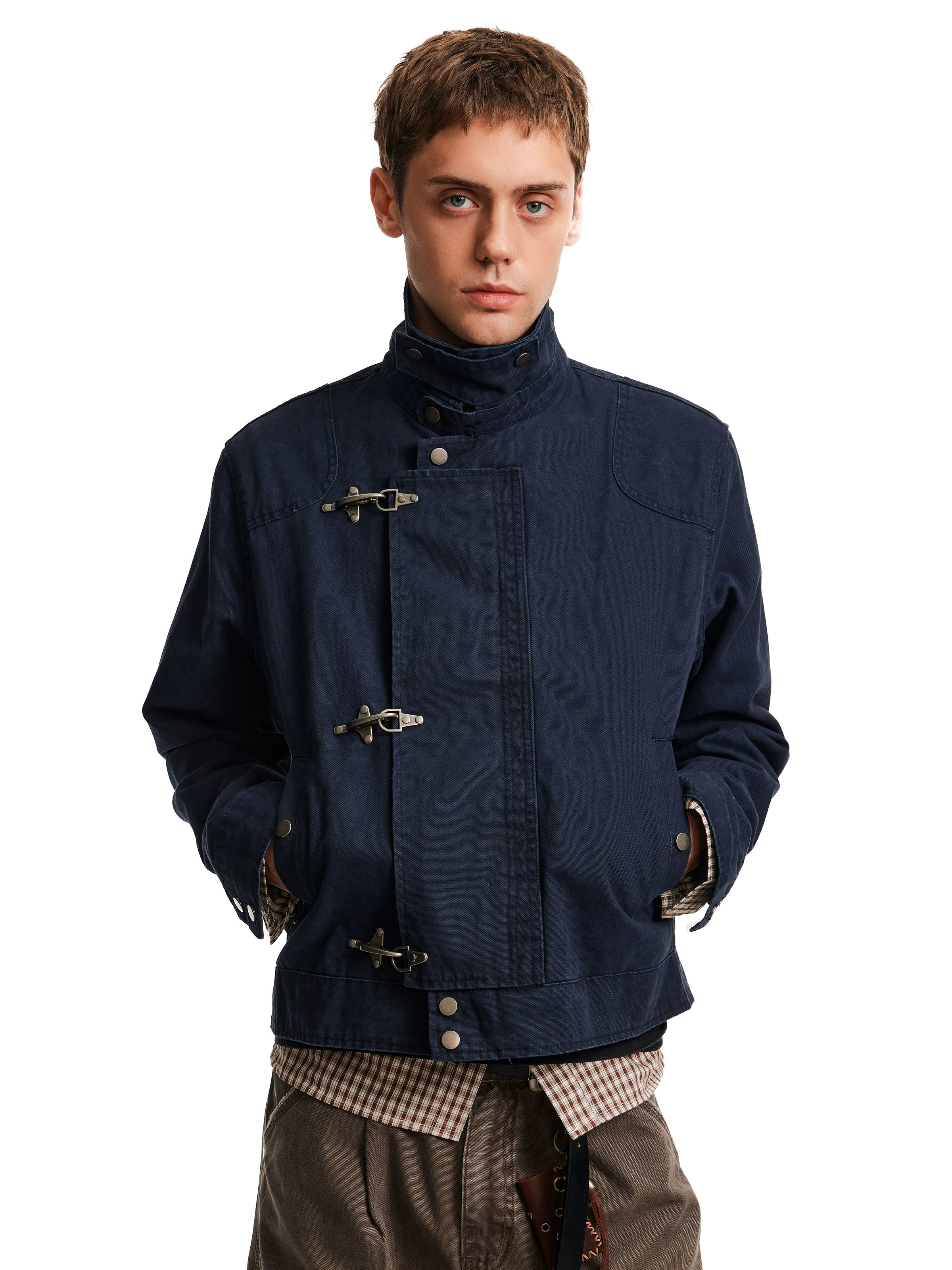 Retro high-end aircraft buckle design stand-up collar jacket for men and women, ruffian handsome high street short and wide tooling jacket