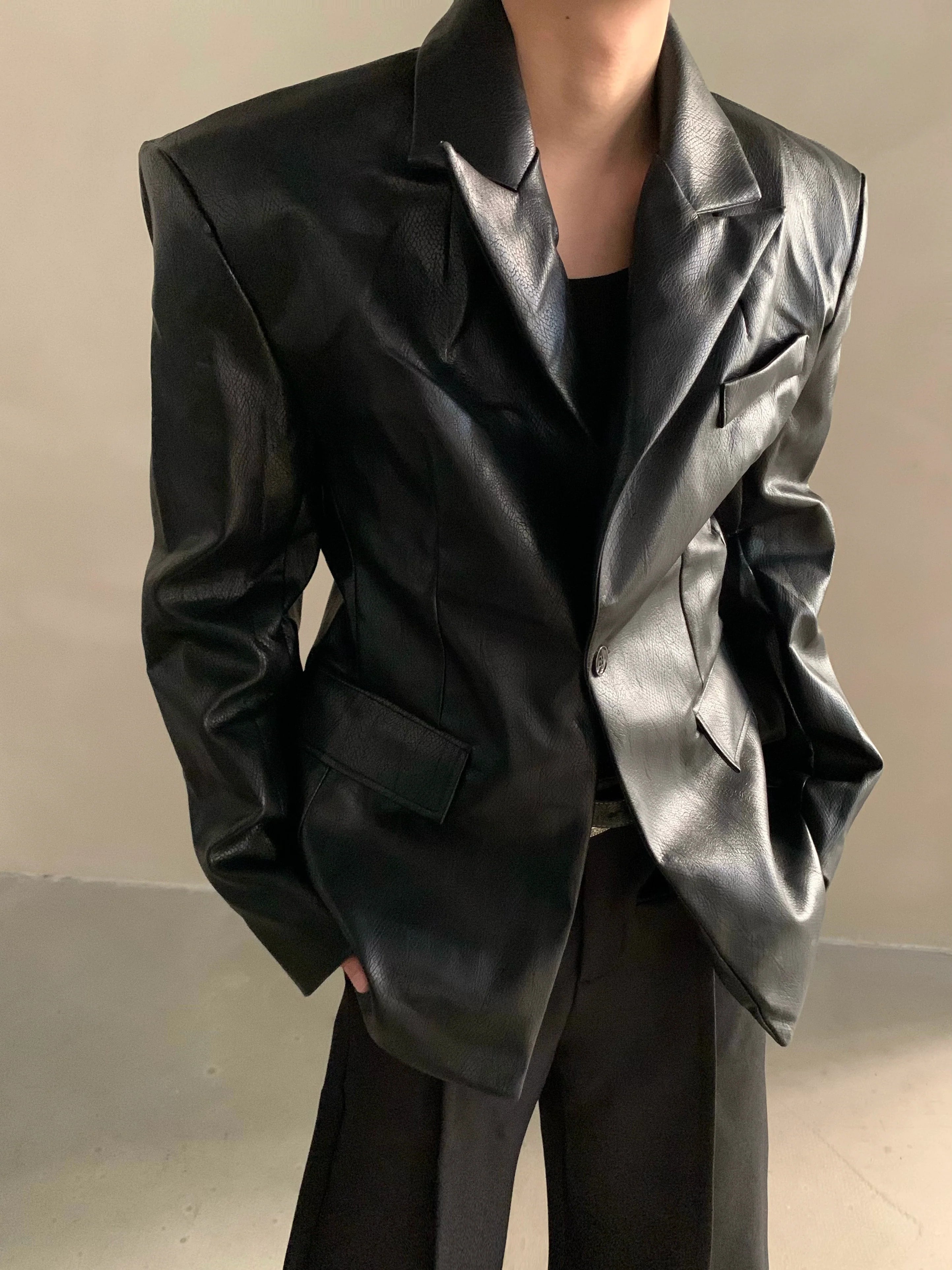 Autumn and winter niche high-end silhouette shoulder pads pu leather jacket men's light luxury ruffian handsome suit jacket