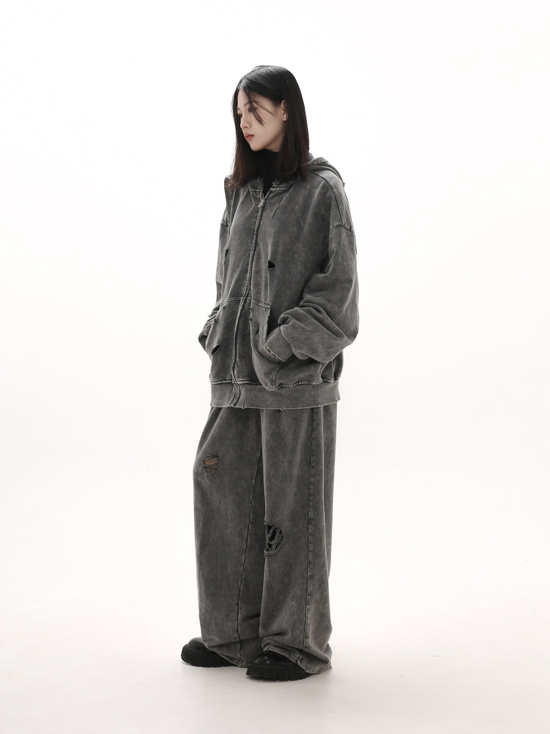 [GIBBYCNA] Damage Zipper Hoodie & Wide-leg Damage Sweatpants st2036