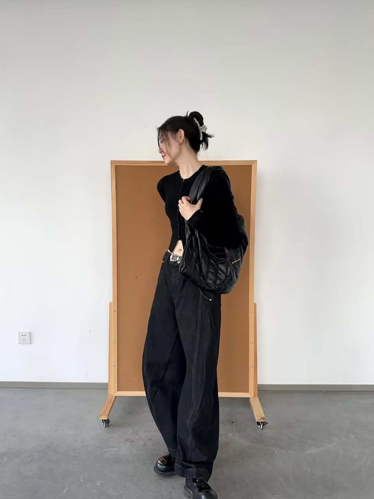 [ROGIC] 배기 트위스트 컷 팬츠 st5028