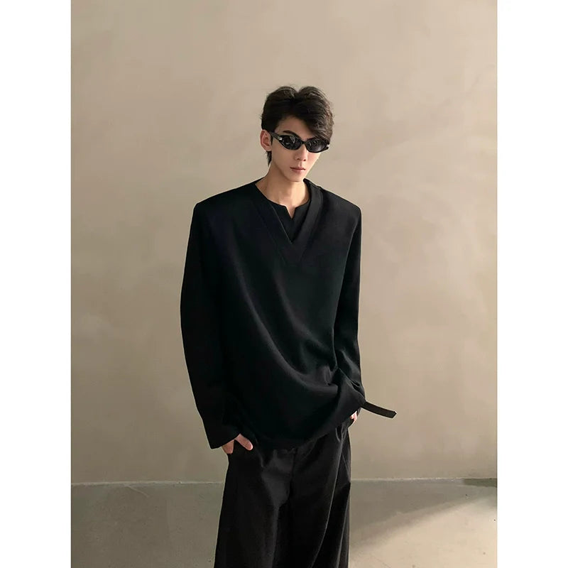 가을 고급 감성 니치 디자인 감각 브이넥 어깨 패드 긴팔 티셔츠, 남성용 활용도 높은 루즈핏 