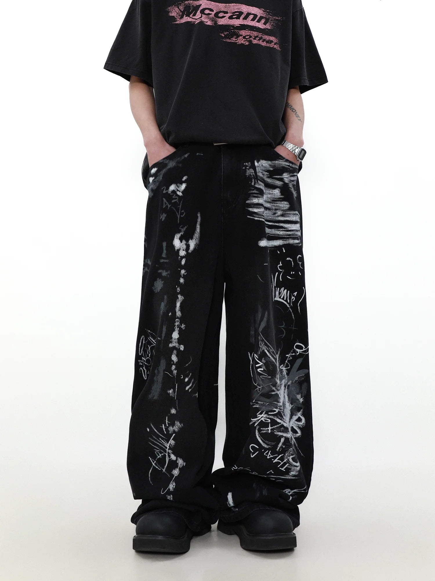 Niche design graffiti American jeans men's straight wide-leg pants loose European and American high street pants