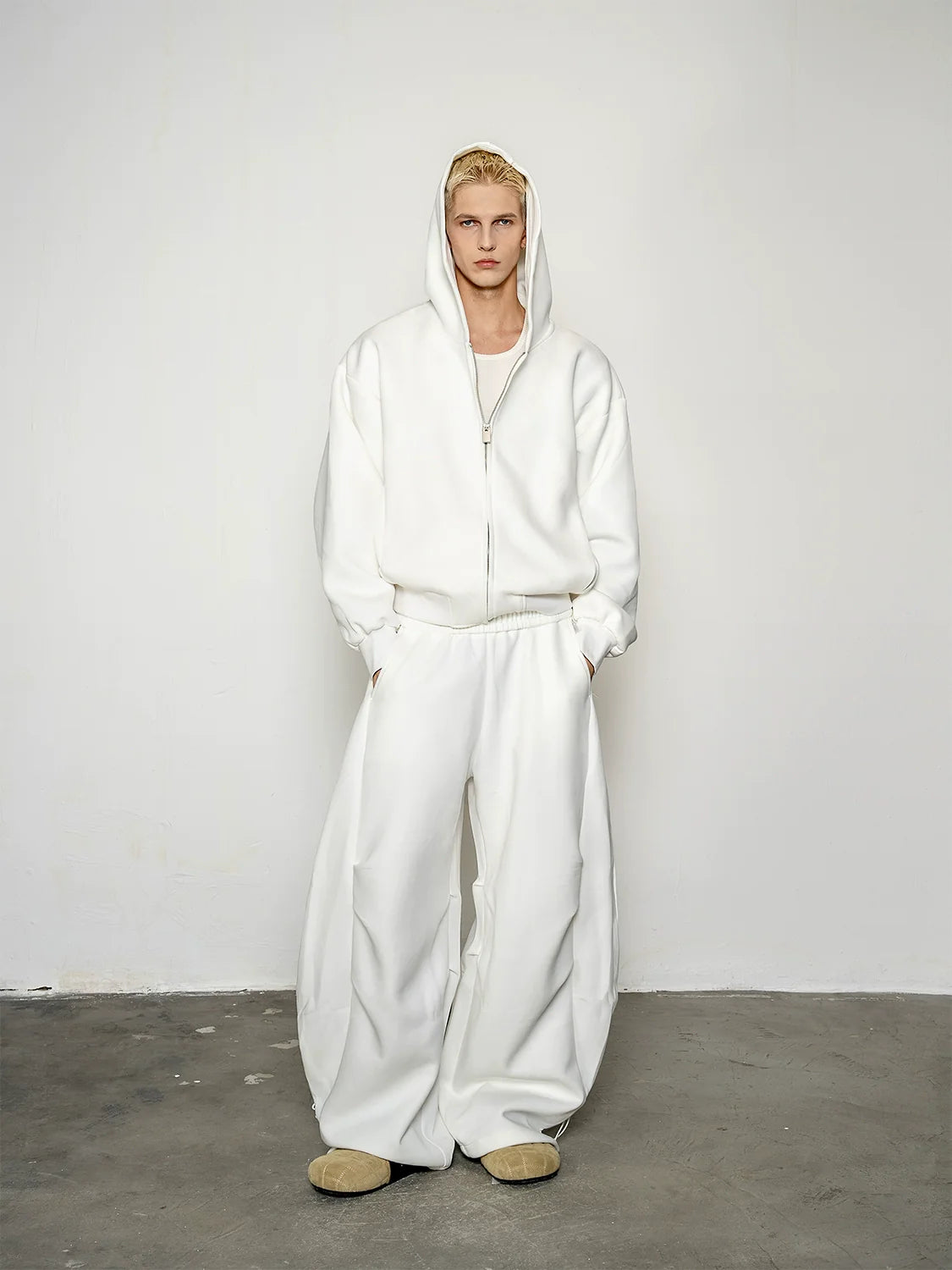 Short hooded sweater jacket men's autumn pleated casual sweatpants two-piece set