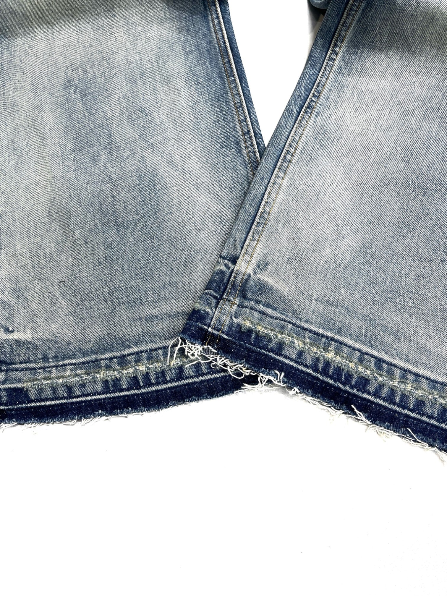 [TBR] WASHED A-CUT JEANS st5026