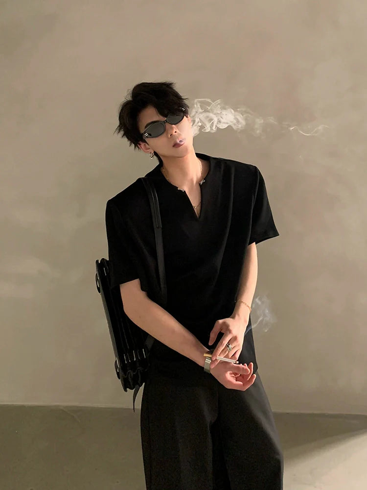 Summer high-end V-neck metal decorative shoulder pads short-sleeved T-shirt male ruffian handsome loose half-sleeved top