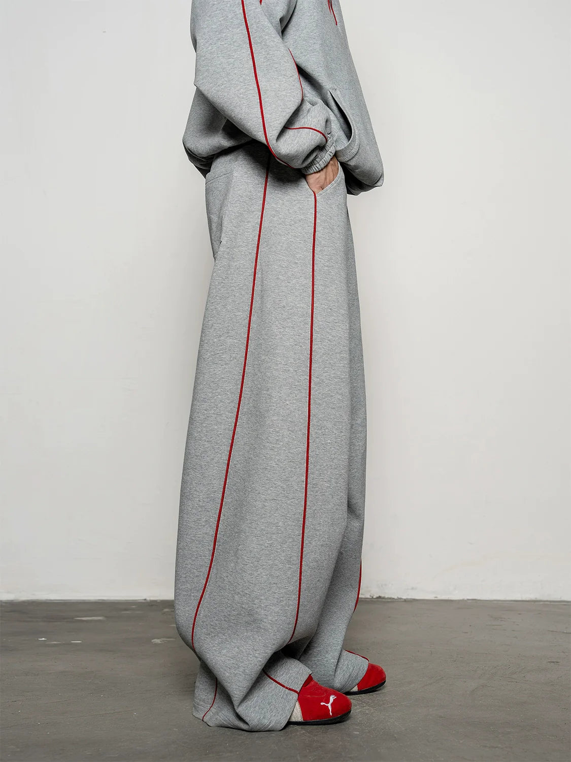 niche deconstruction contrasting color air layer turtleneck sweater men's scimitar casual pants sports suit